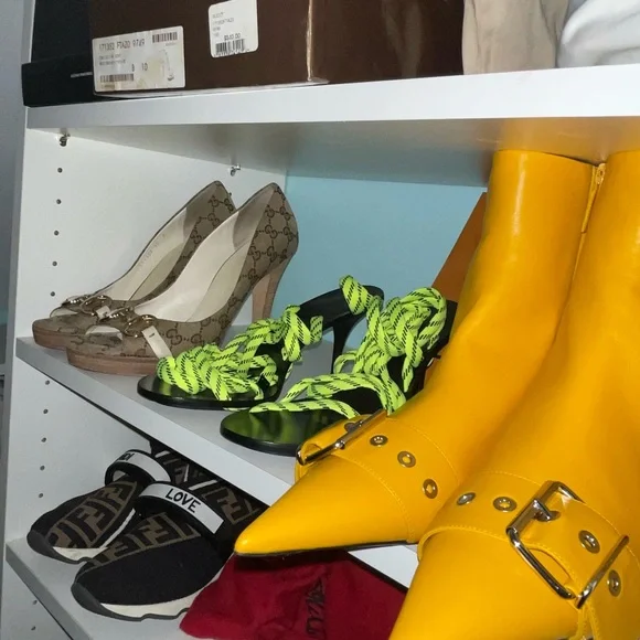 💛✨ BALENCIAGA Calf Skin Belt Bootie - Size 40.5/10 - Picture 3 of 9